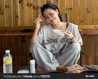 Ryu-jin Shin feet photo thumbnail