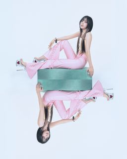 Ryu-jin Shin feet photo 2