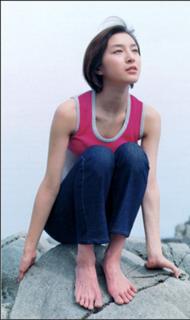 Ryôko Hirosue feet photo 12