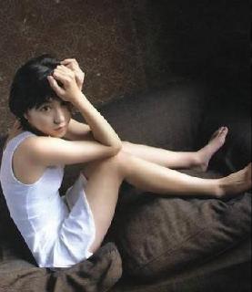 Ryôko Hirosue feet photo 8