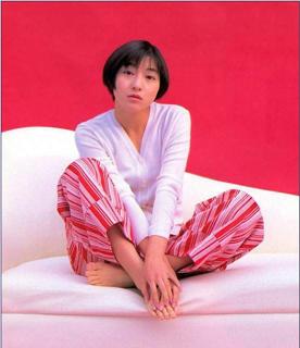 Ryôko Hirosue feet photo 7