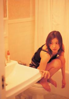 Ryôko Hirosue feet photo 3