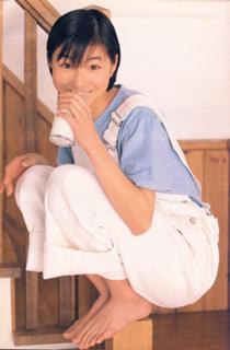 Ryôko Hirosue feet photo 15
