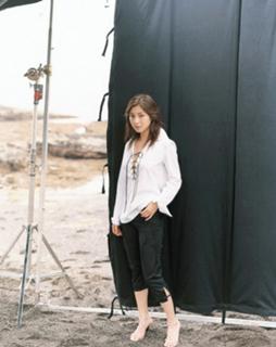 Ryôko Hirosue feet photo 14