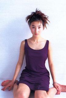 Ryôko Hirosue feet photo 17
