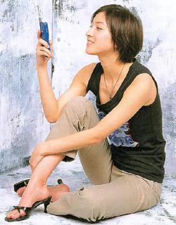Ryôko Hirosue feet photo 6