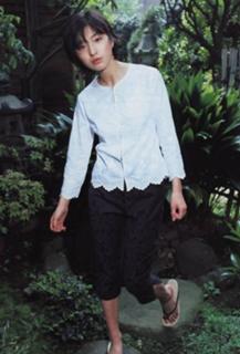 Ryôko Hirosue feet photo 19