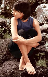Ryôko Hirosue feet photo 10