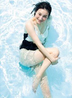 Ryôko Hirosue feet photo 17