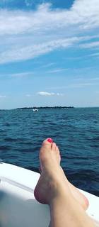 S.E. Cupp feet photo thumbnail