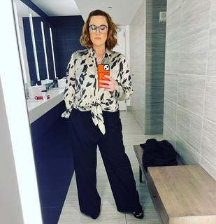 S.E. Cupp feet photo thumbnail