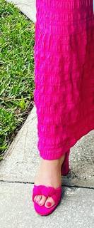 S.E. Cupp feet photo thumbnail