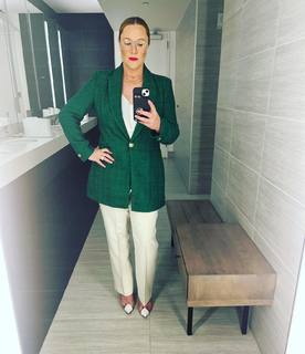 S.E. Cupp feet photo thumbnail