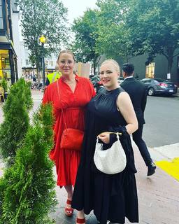 S.E. Cupp feet photo thumbnail