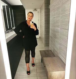 S.E. Cupp feet photo thumbnail