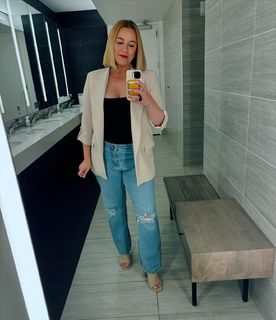 S.E. Cupp feet photo thumbnail