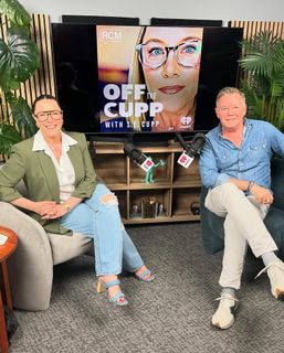 S.E. Cupp feet photo thumbnail