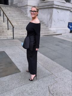S.E. Cupp feet photo 5