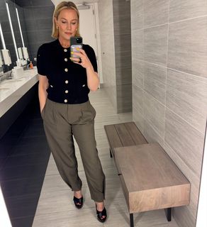 S.E. Cupp feet photo 4