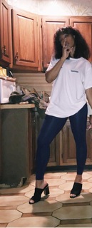 SZA feet photo thumbnail