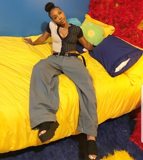 SZA feet photo thumbnail