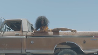 SZA feet photo thumbnail