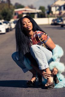 SZA feet photo thumbnail