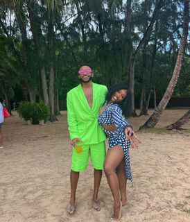 SZA feet photo thumbnail