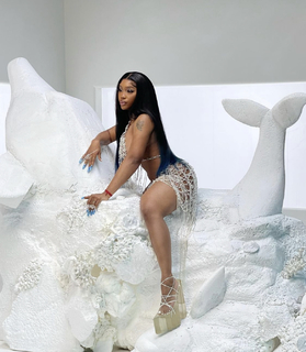 SZA feet photo thumbnail