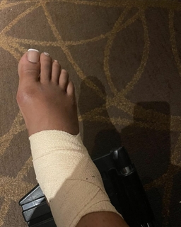 SZA feet photo thumbnail