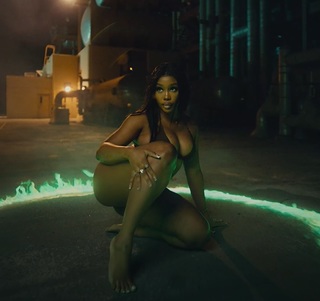 SZA feet photo thumbnail