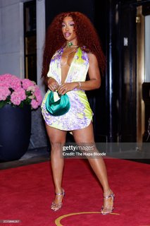 SZA feet photo thumbnail