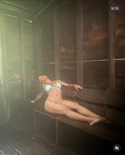 SZA feet photo thumbnail