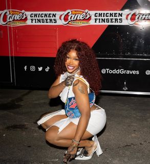 SZA feet photo 13