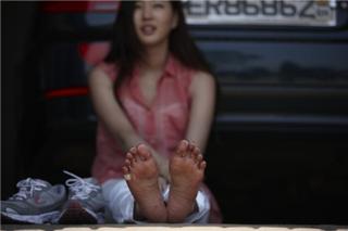 Sa-rang Kim feet photo 11