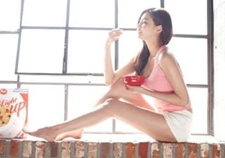 Sa-rang Kim feet photo 10