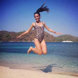 Saadet Aksoy feet photo 18