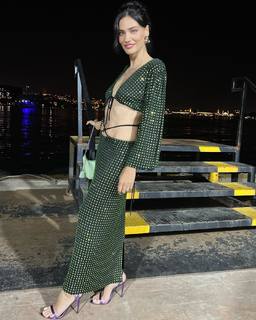 Saadet Aksoy feet photo 11
