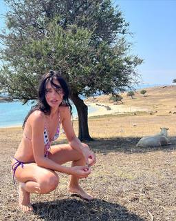 Saadet Aksoy feet photo 9