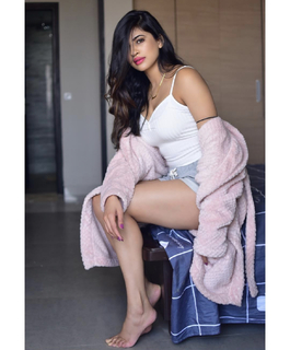 Saanvi Dhiman feet photo 5
