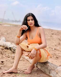 Saanvi Dhiman feet photo 13