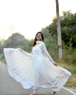 Saanvi Dhiman feet photo 6