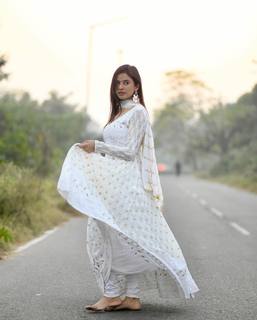 Saanvi Dhiman feet photo 5