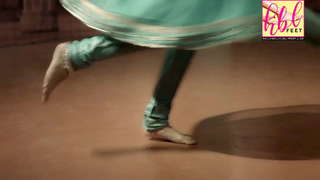 Saba Qamar feet photo thumbnail