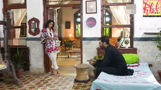 Saba Qamar feet photo thumbnail