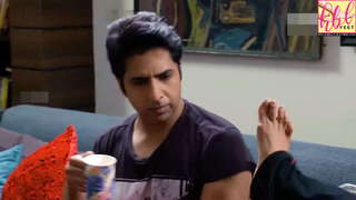 Saba Qamar feet photo thumbnail