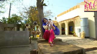 Saba Qamar feet photo thumbnail