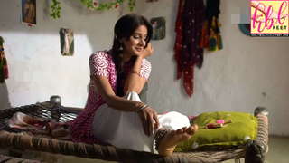 Saba Qamar feet photo thumbnail