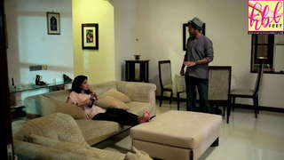 Saba Qamar feet photo thumbnail
