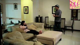 Saba Qamar feet photo thumbnail